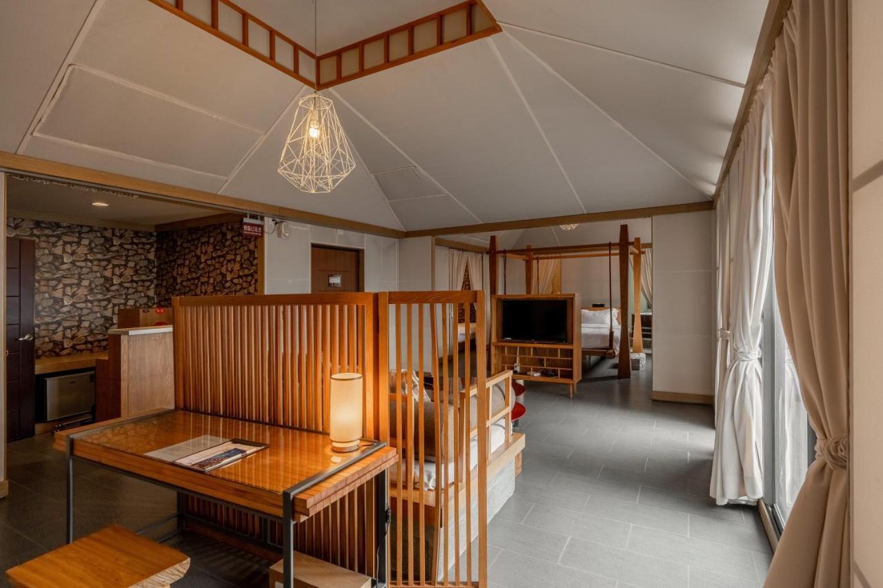 Tian Xia Ju Motel Yilan Eksteriør billede